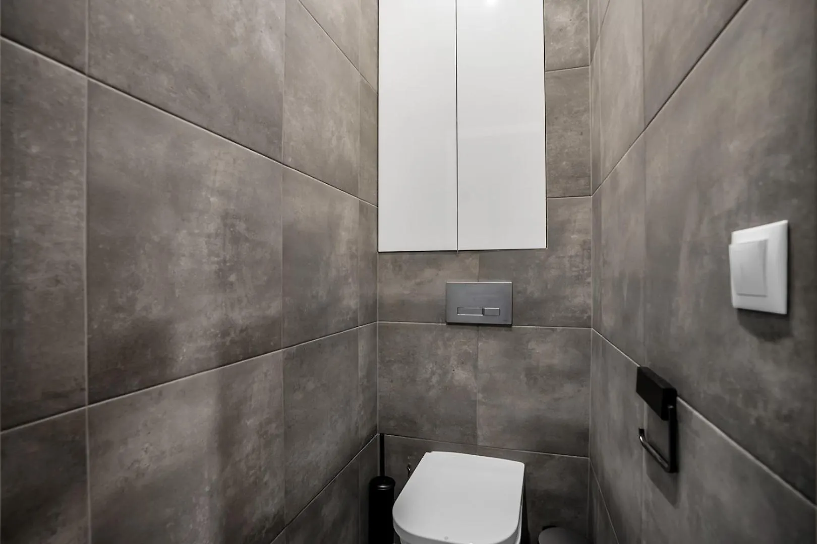 Warsaw Suite Near River - 58M2, Metro, Balcony