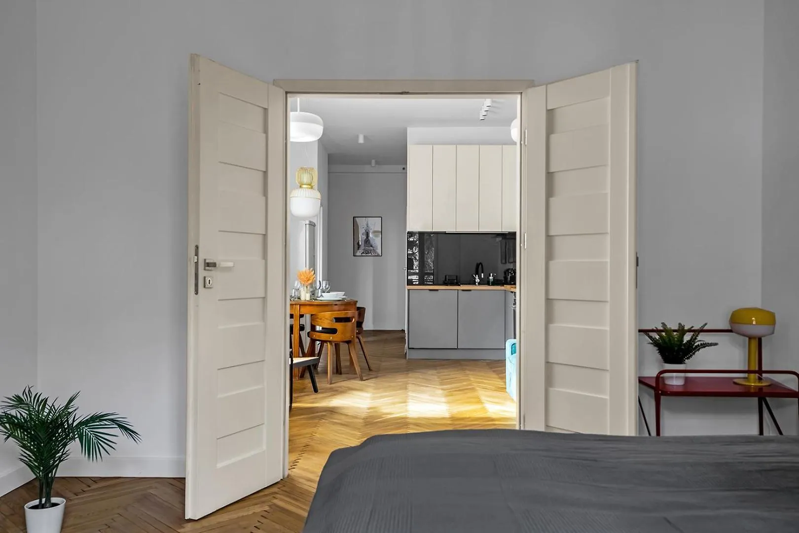 Warsaw Suite Near River - 58M2, Metro, Balcony 0*,  Poland