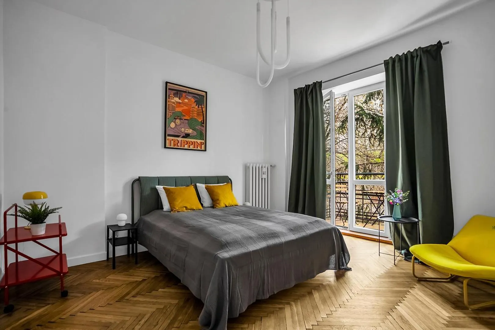 Warsaw Suite Near River - 58M2, Metro, Balcony