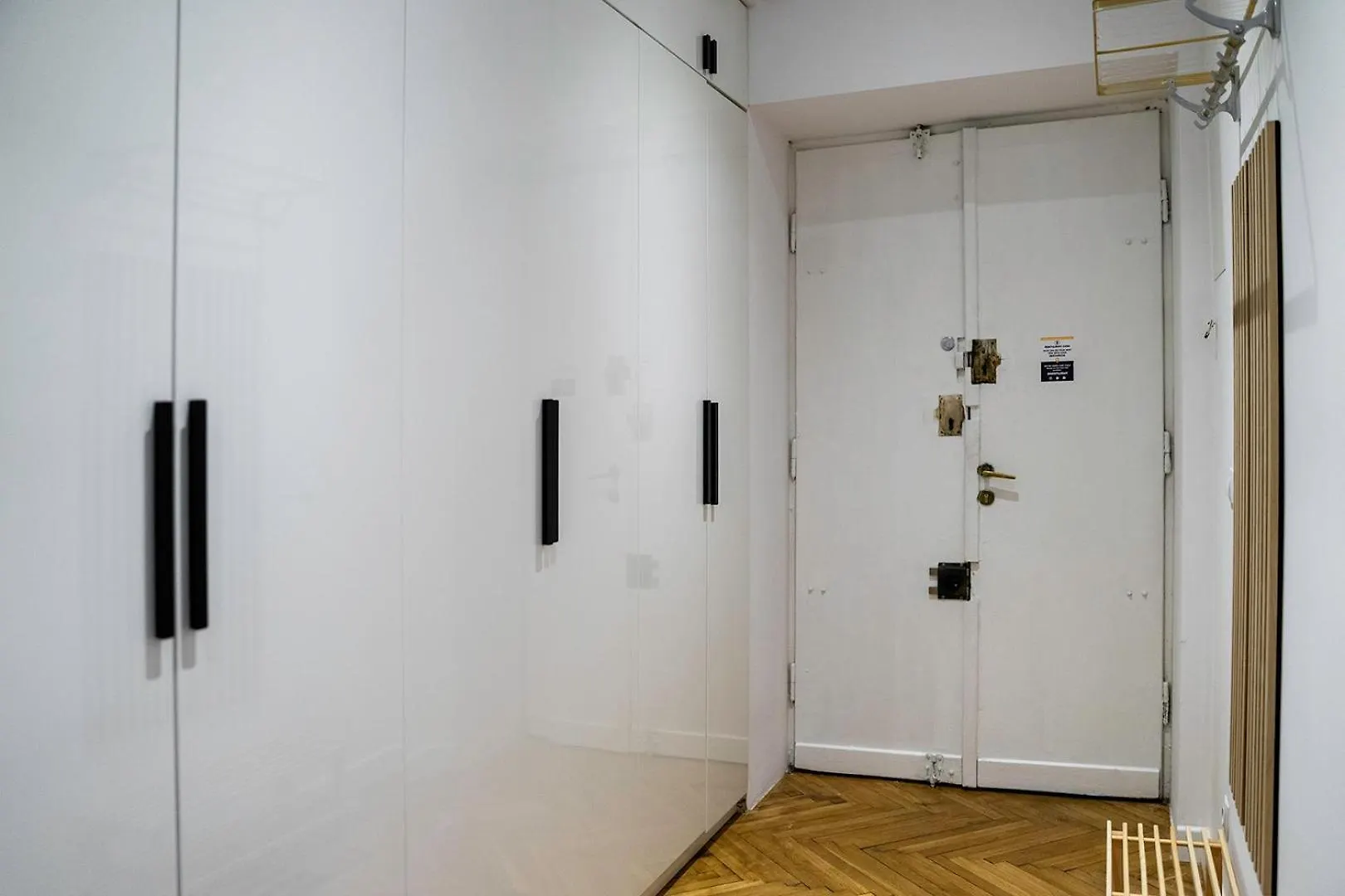 Warsaw Suite Near River - 58M2, Metro, Balcony Apartment