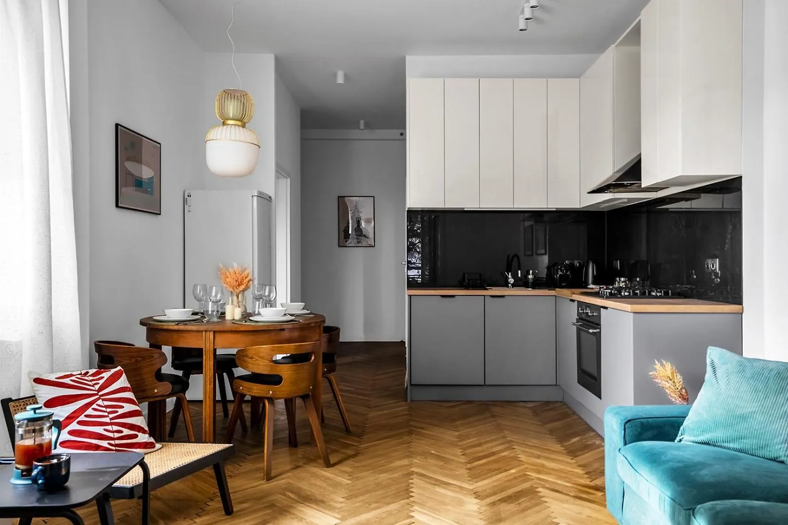 Apartment Warsaw Suite Near River - 58M2, Metro, Balcony