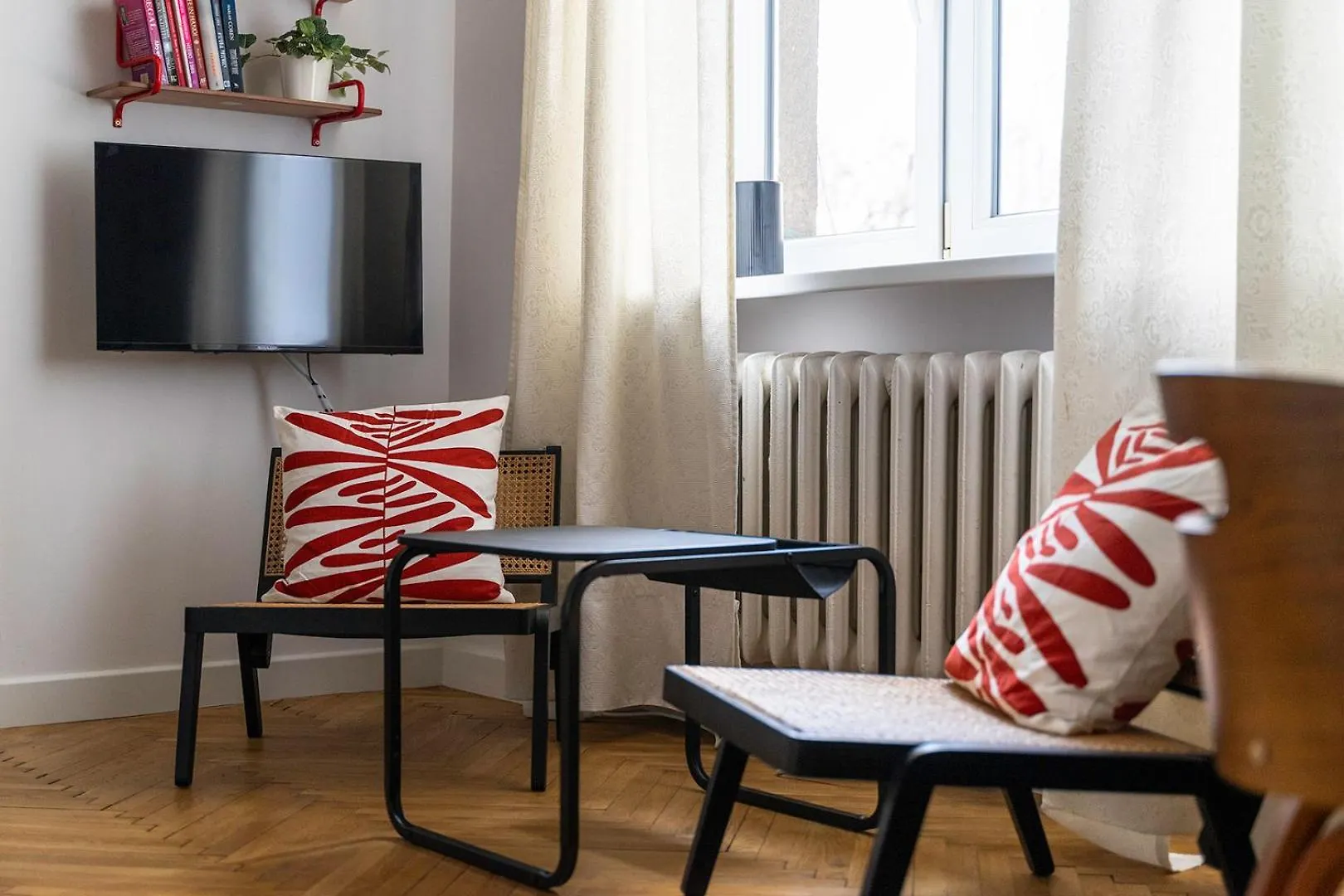 Warsaw Suite Near River - 58M2, Metro, Balcony